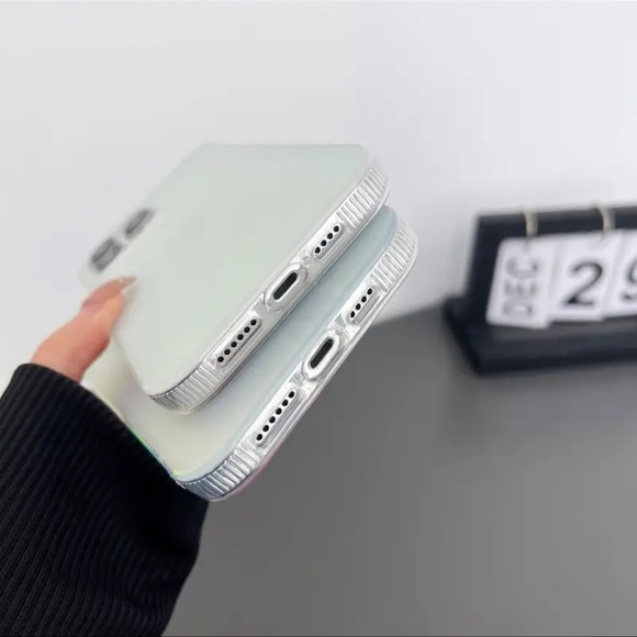 Protective Phone Case metallic silver 15 pro max NWT - Picture 5 of 7